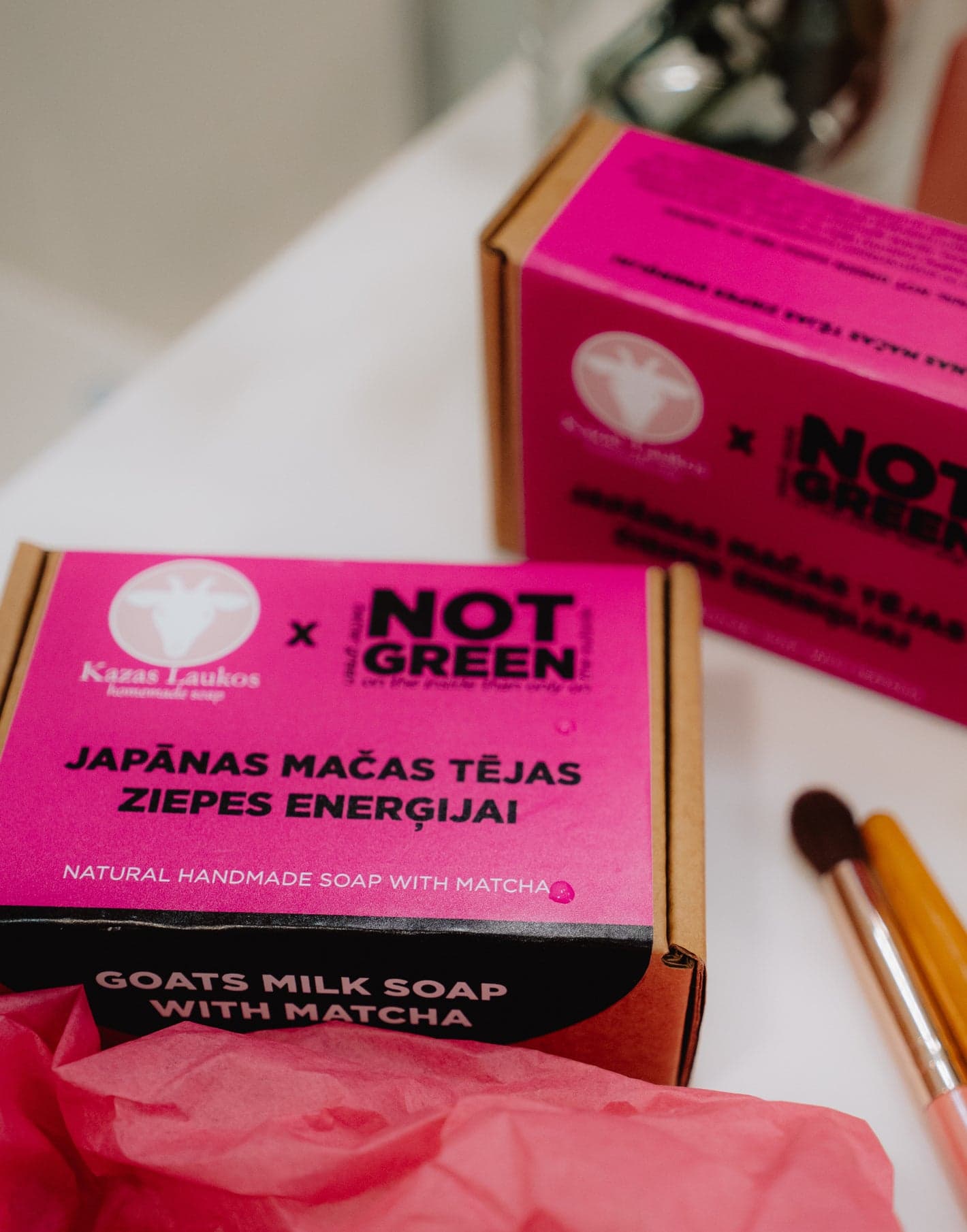 Mačas & kazas piena ziepes by Not Green -- matcha product image